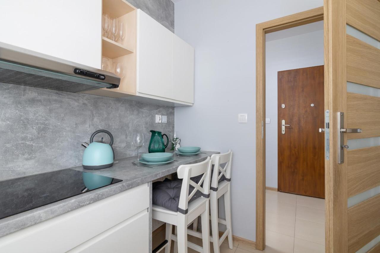 Osiedle Avia Harmonious Apartment With Balcony & Parking Cracow By Renters Prestige Krakau Exterior foto