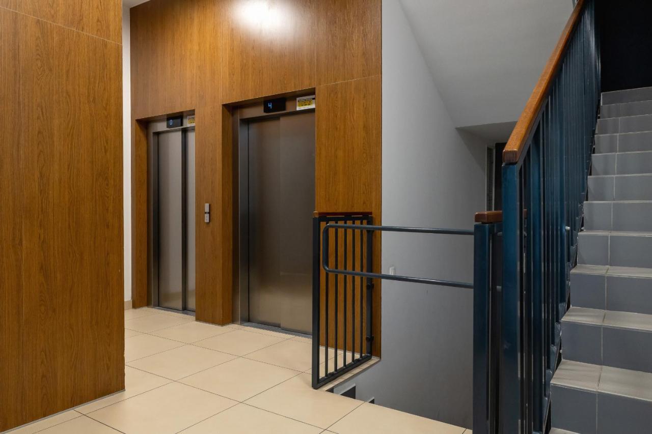 Osiedle Avia Harmonious Apartment With Balcony & Parking Cracow By Renters Prestige Krakau Exterior foto